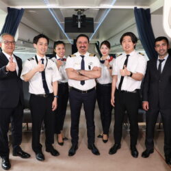 パイロットシャツも着れます♪